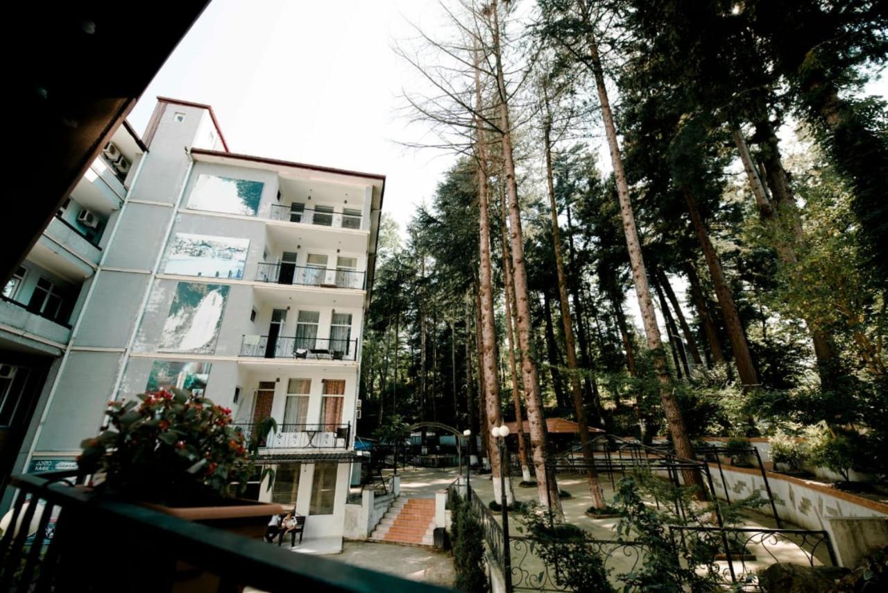 Hulus Hotel Махинари Екстериор снимка