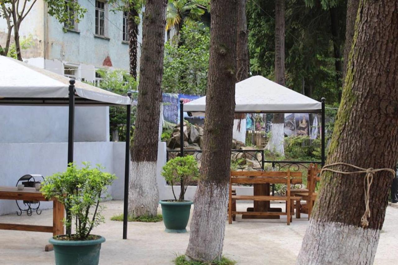 Hulus Hotel Махинари Екстериор снимка