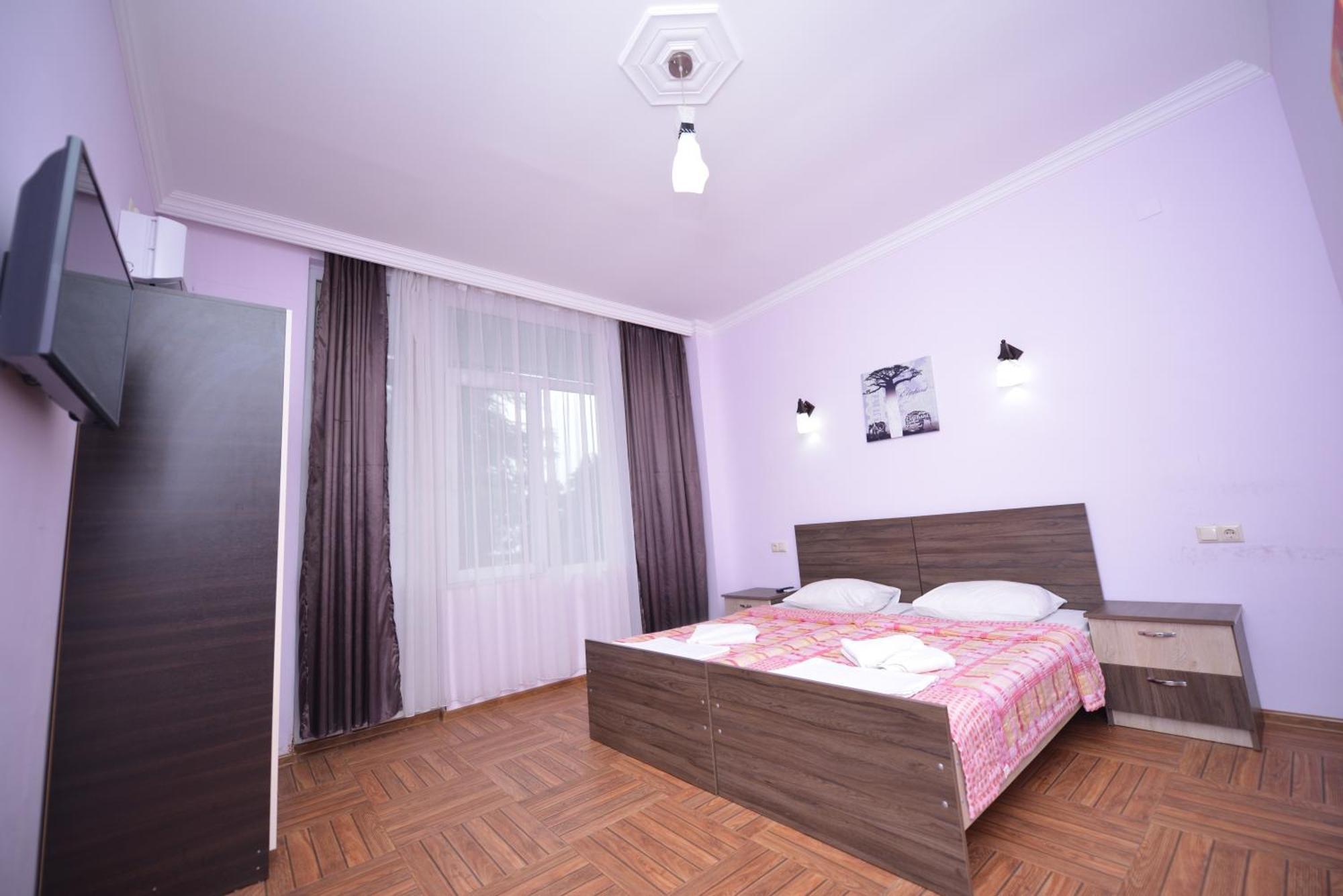Hulus Hotel Махинари Екстериор снимка