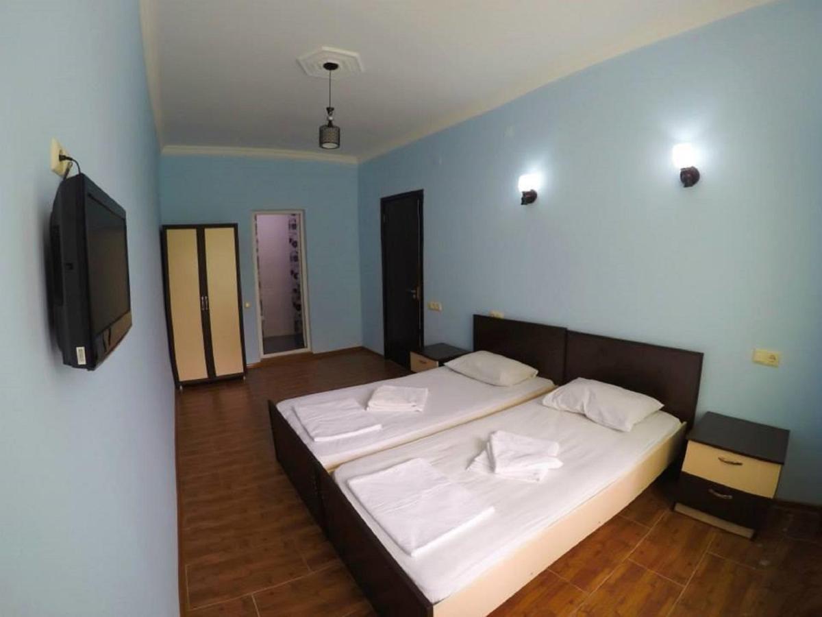 Hulus Hotel Махинари Екстериор снимка