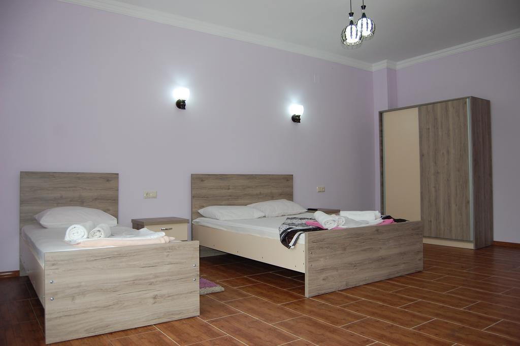 Hulus Hotel Махинари Екстериор снимка