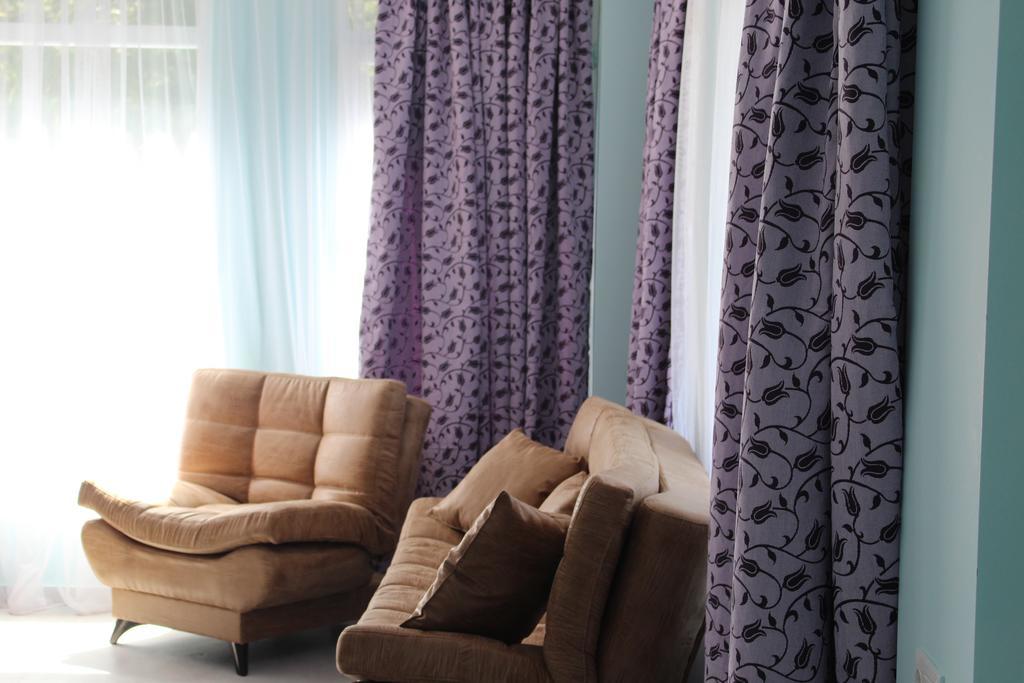 Hulus Hotel Махинари Екстериор снимка